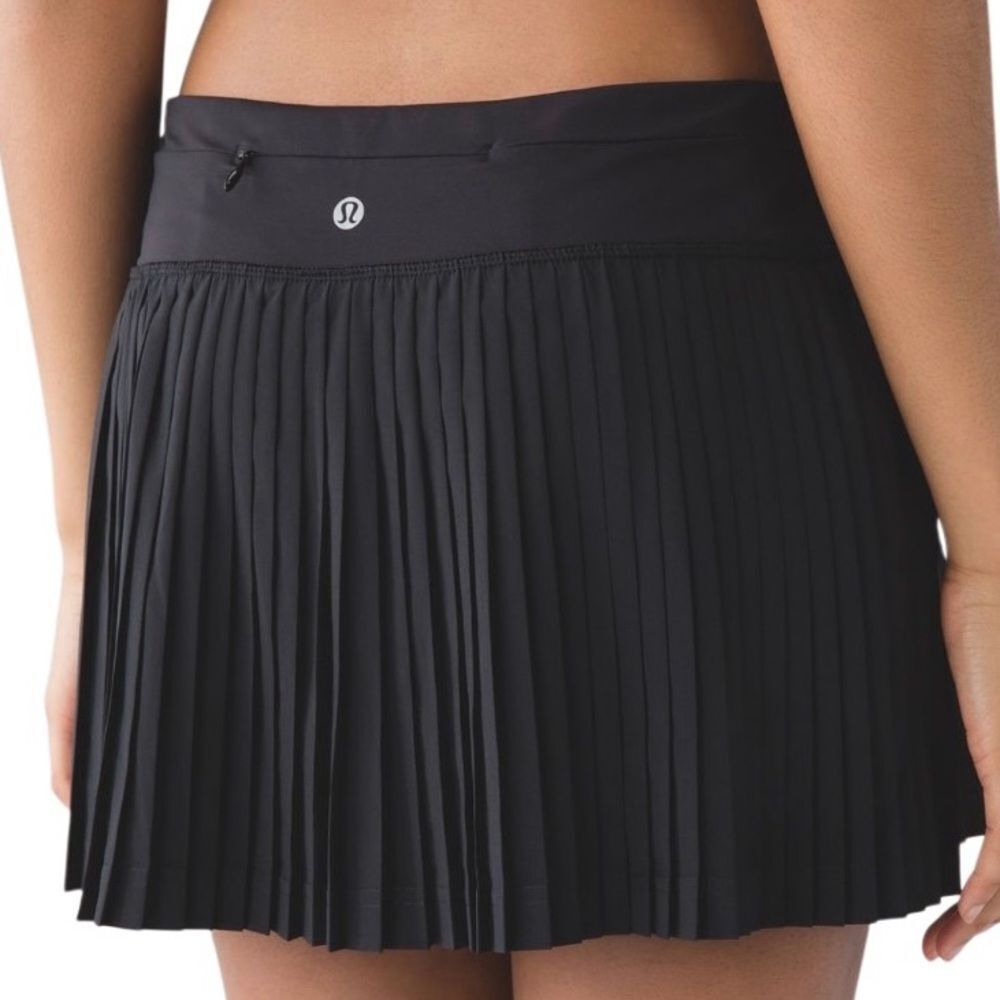 Lululemon Pleat To Street Skirt II Black Size 8